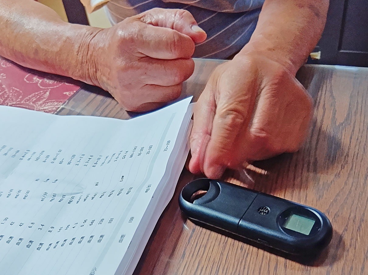 79歳父の車にインターロックを設置後、飲酒量が減少。医師も驚いた肝機能の改善